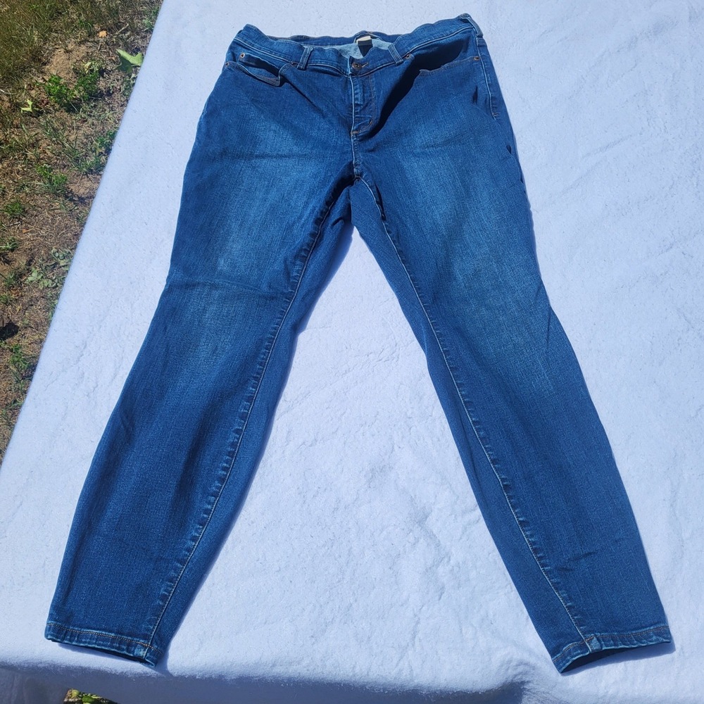 Banana Republic Womens Jeans Skinny Leg Mid Rise Blue Denim Size 36W x 29L